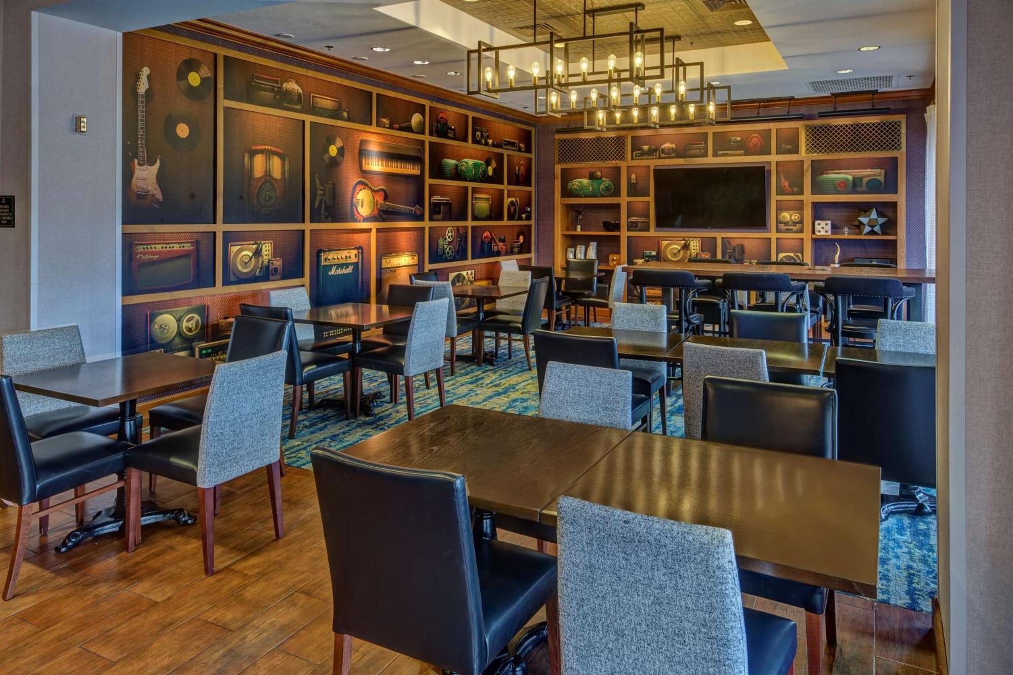Hampton Inn & Suites Austin-Downtown/Convention Center المظهر الخارجي الصورة
